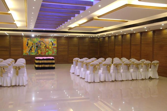 Hotel Doubloon Thiruvananthapuram Exterior photo